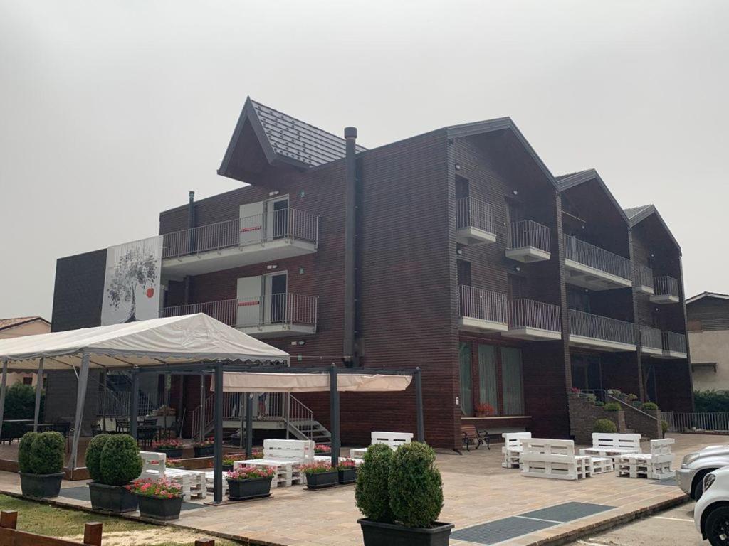 Grand Chalet Delle Rocche Рокка-ді-Меццо Екстер'єр фото
